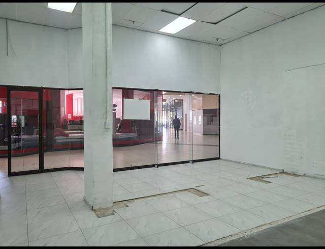 84M² RETAIL RENTED IN HALFWAY HOUSE